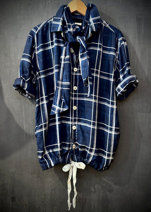 RTH DRAWSTRING PLAIN FRONT WALKING SHIRT - RAYON WEAVE COTTON - OPEN PLAID - NAVY