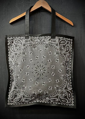 RTH SIMPLE TOTE - CLASSIC BANDANA - DK GREY W/ BLACK LEATHER TRIM