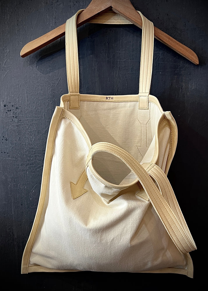 (*)B-RTH LTD SIMPLE TOTE W/ARROWS - NATURAL w/ NATURAL TRIM