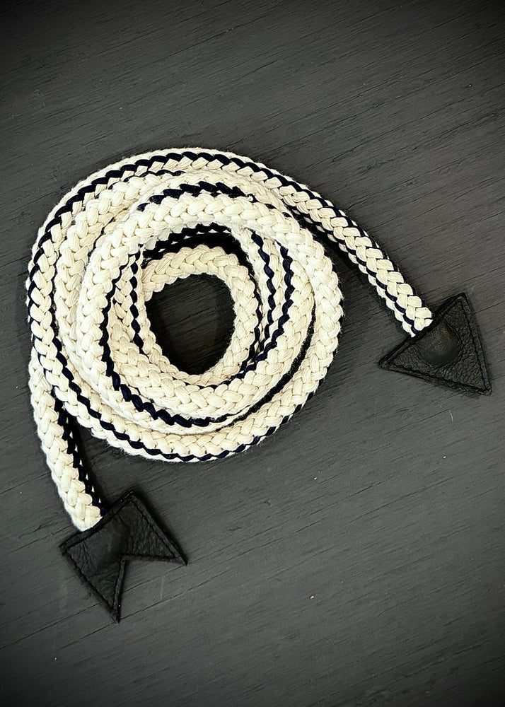 RTH ROPE BELT ARROW - NATURAL & NAVY W/BLACK LEATHER TIPS