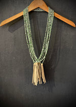 RTH LTD EXTRA LOVE KNOTS- GLASS GREEN/WHITE BEADS W/SAND LEATHER TASSEL