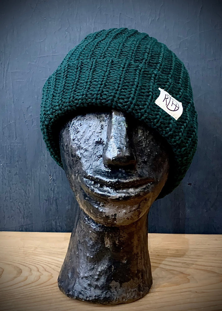 RTH BEANIE- Hunter green