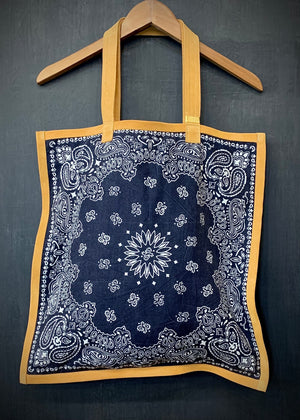 RTH SIMPLE TOTE - CLASSIC BANDANA - NAVY W/ NATURAL Split Suede Trim